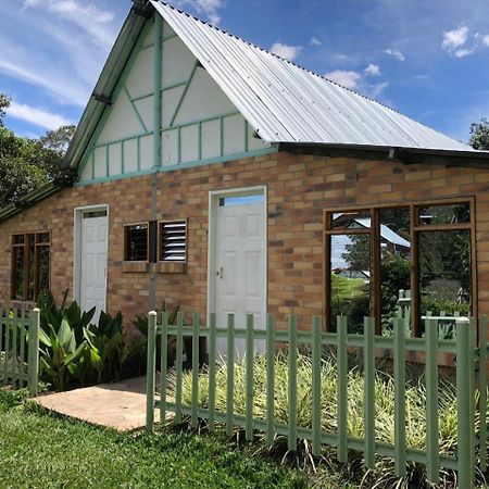 Tribu Ecohostal Лос Сантос Екстериор снимка