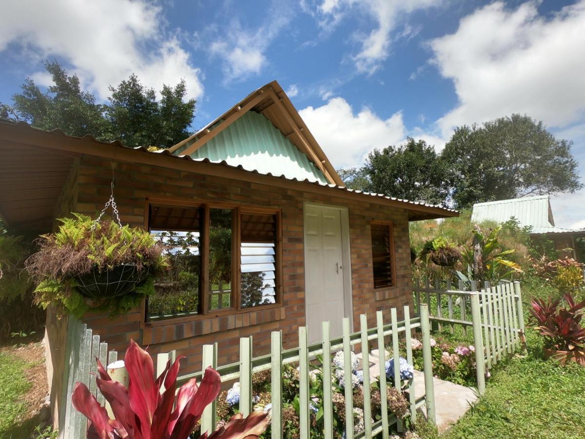 Tribu Ecohostal Лос Сантос Екстериор снимка